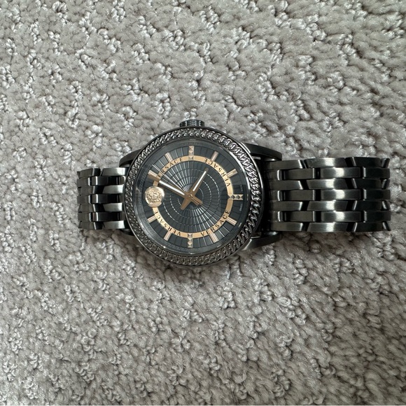 Versace Code Bracelet Watch Gunmetal. - Picture 4 of 5